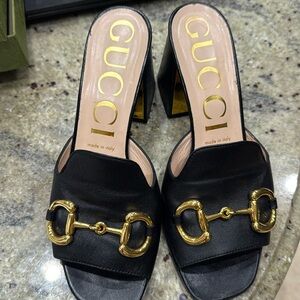 COPY - COPY - Gucci Horsebit Mule Sandals with box 8.5 heels